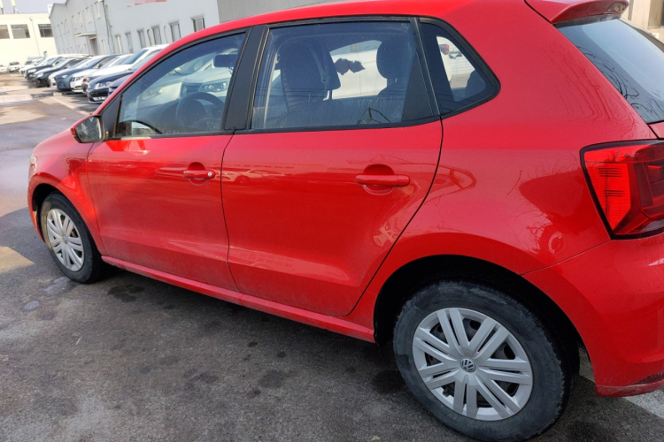 大众 Polo 2016款 1.4L 手动风尚型车身外观4