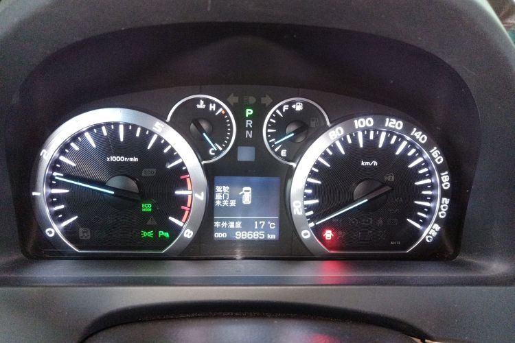 丰田 埃尔法 2012款 3.5L 豪华版局部细节14