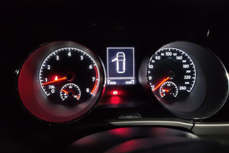 大众 2016款 途安L 280TSI DSG舒雅版中控内饰14