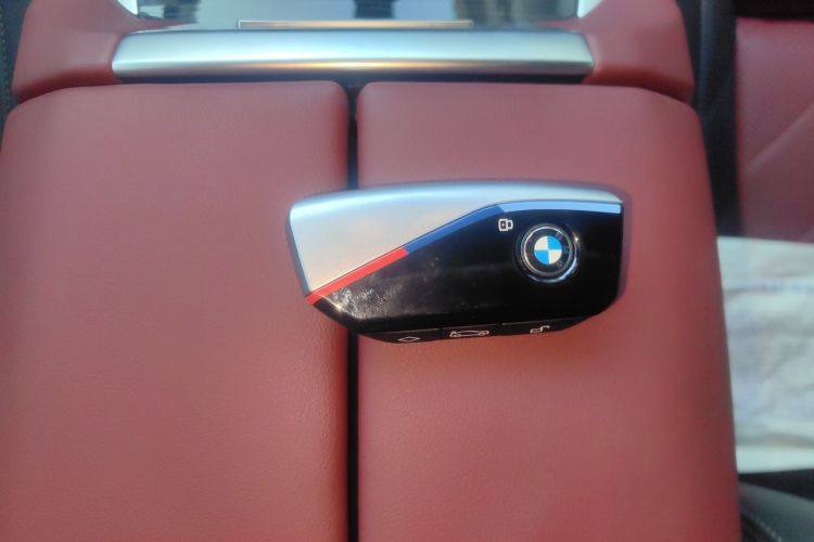 宝马X6 2023款 xDrive40i M运动套装中控内饰7001