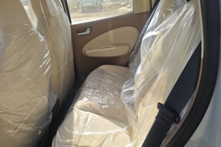 五菱汽车 宏光MINIEV 2025款 四门版 进阶款中控内饰21