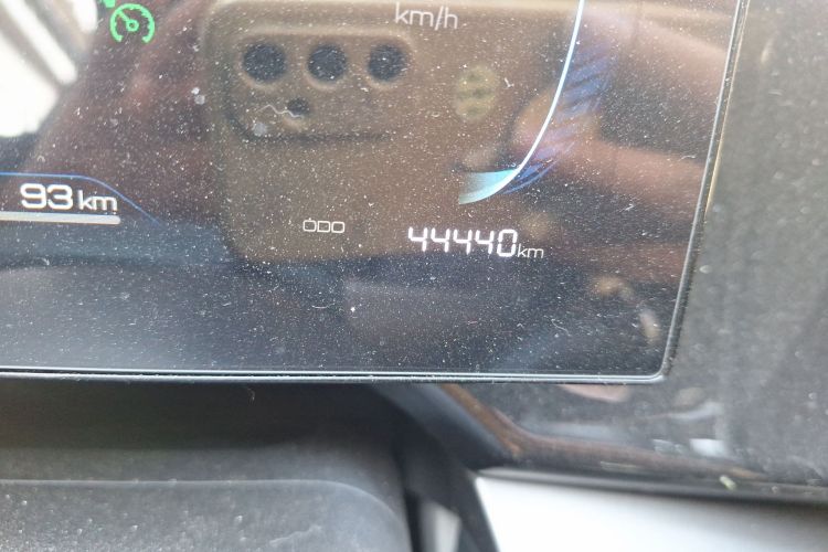 比亚迪 秦PLUS 2023款  冠军版 DM-i 120KM超越型中控内饰15