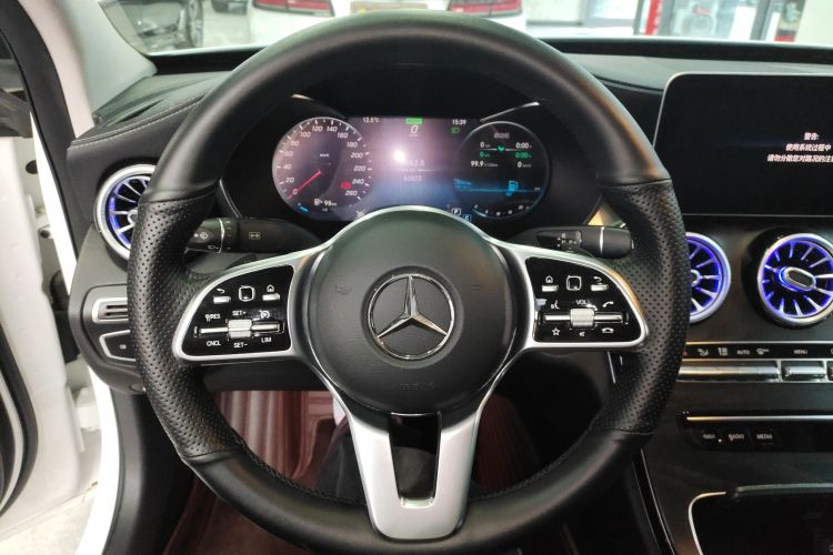 奔驰C级 2019款 改款 C 260 L 4MATIC 运动版中控内饰13