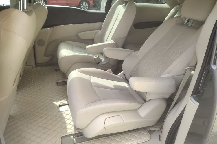 别克GL8 2018款 28T 舒适型 国VI中控内饰21