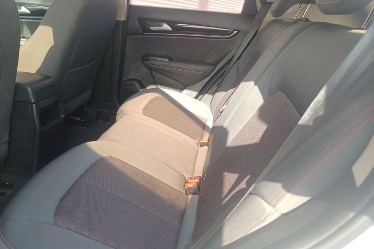 东风风神AX5 2017款 1.4T 手动趣尚型中控内饰21