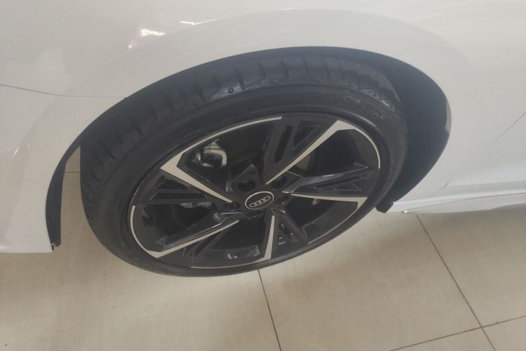 奥迪A3 2024款 Sportback 35 TFSI 时尚运动型车身外观6005