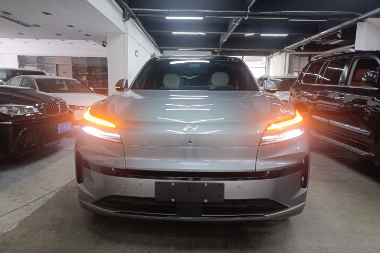 乐道L90 2025款 Max 六座版车身外观2