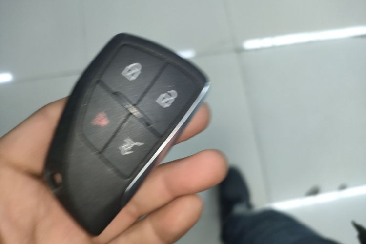 别克 2020款 昂科威S 652T 四驱Avenir艾维亚中控内饰7001