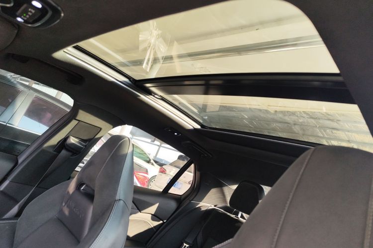 领克03 2022款 2.0TD DCT劲Pro中控内饰22