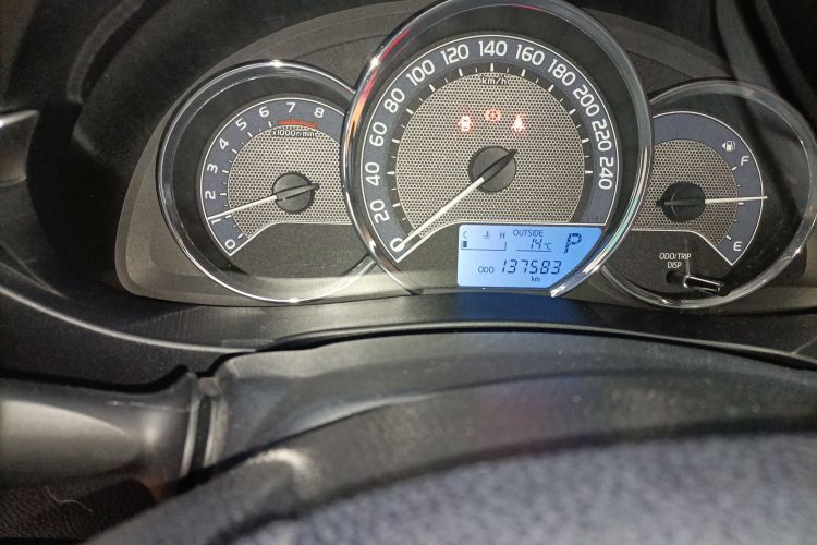 丰田 卡罗拉 2017款 1.6L CVT GL中控内饰15