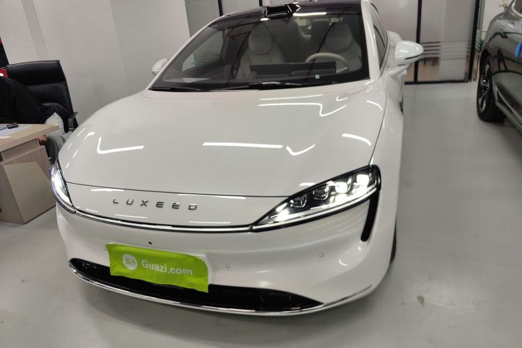 鸿蒙智行 智界S7 2025款 855km Max车身外观6001