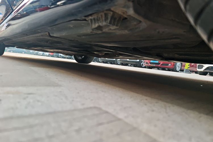 宝马3系 2023款 325Li M运动曜夜套装局部细节9002