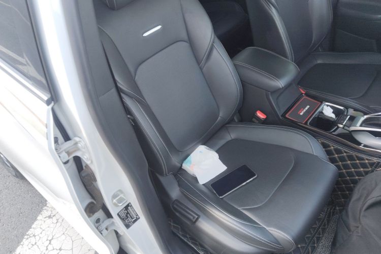 上汽大通MAXUS 大通G50 2019款 1.5T 首发款自动豪华版 6座局部细节41