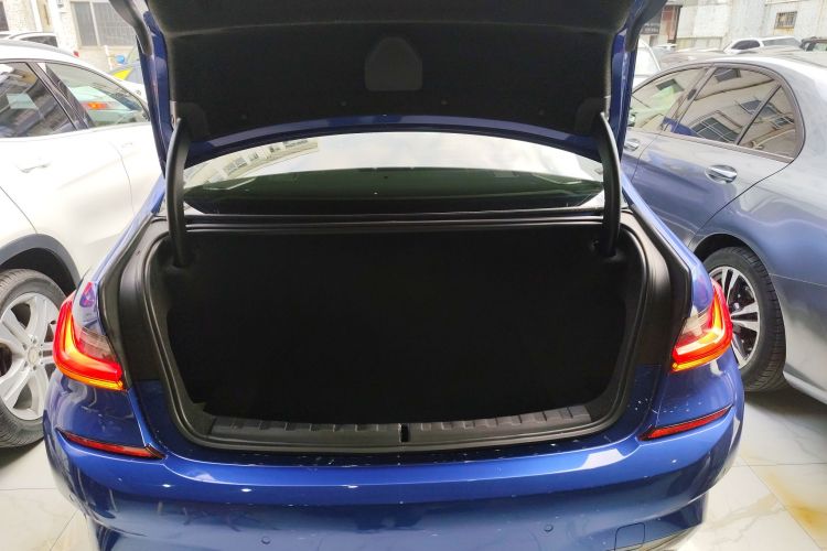 宝马3系 2020款 325Li M运动曜夜套装局部细节23