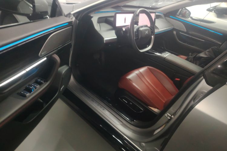 小鹏P7 2022款 625E中控内饰7003