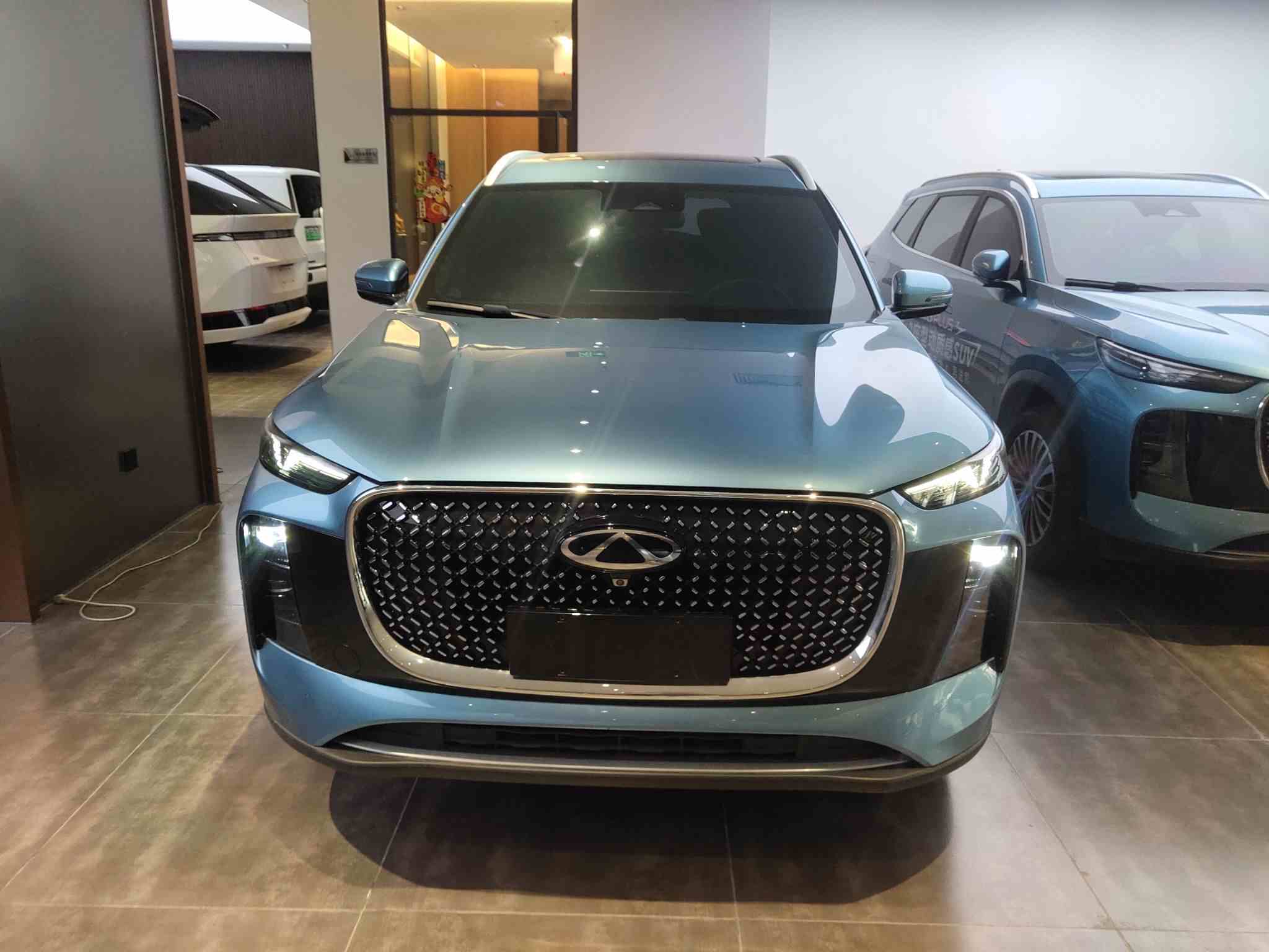 奇瑞 瑞虎8 PLUS C-DM 2025款 1.5T 116km 尊贵型 5座(1)
