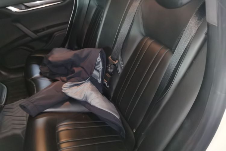 玛莎拉蒂 Ghibli 2014款 3.0T 标准版中控内饰21