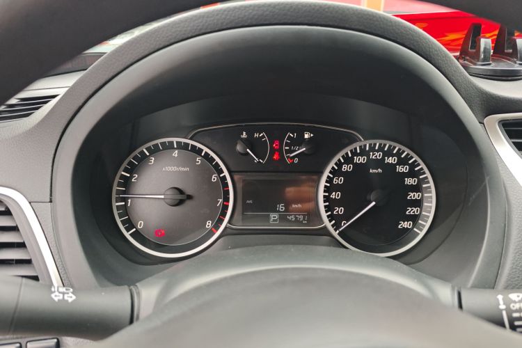 日产 轩逸 2021款 经典 1.6XE CVT专享版中控内饰14