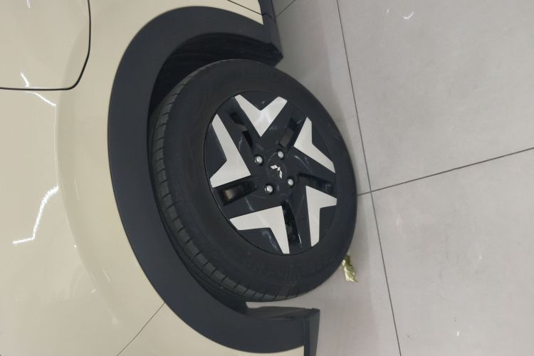 五菱汽车 缤果S 2025款 430km 旗舰款车身外观6007