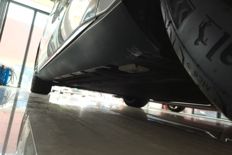 比亚迪 汉 2021款 EV 标准续航版豪华型局部细节9002