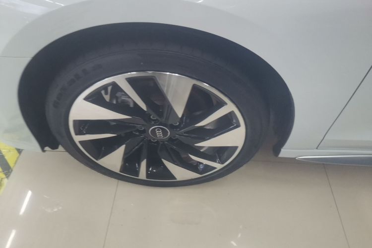 奥迪A3 2024款 A3L Limousine 35 TFSI 时尚运动型车身外观6007