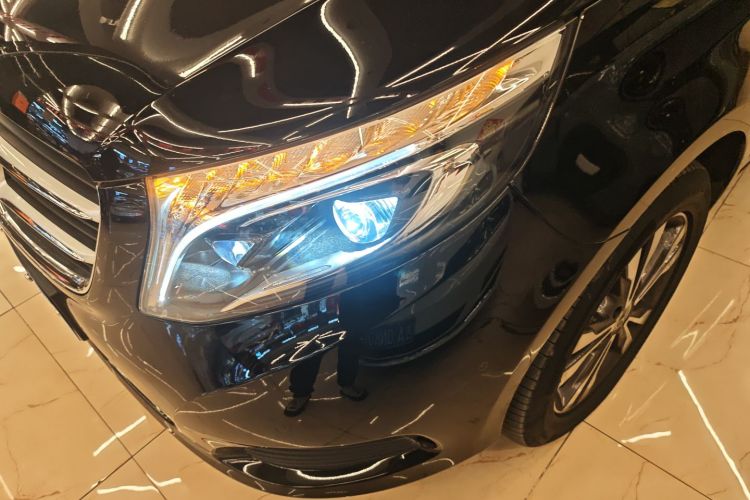 奔驰V级 2018款 V 260 领航版 国V局部细节36