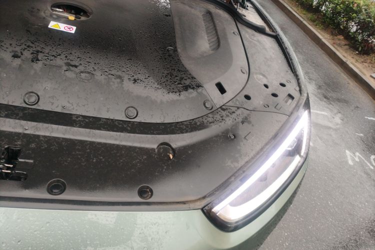 鸿蒙智行 问界M5 2023款 增程四驱智驾版局部细节9007