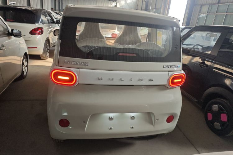 五菱汽车 宏光MINIEV 2024款 第三代 215km 青春版车身外观6