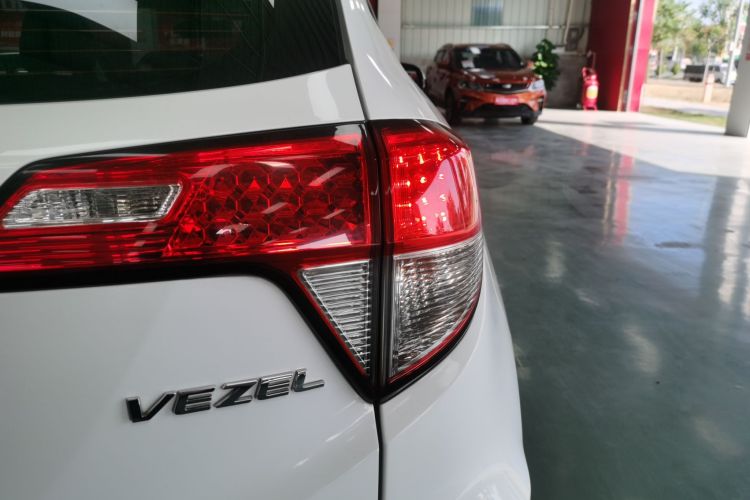 本田 缤智 2019款 1.5L CVT先锋版 国VI车身外观9