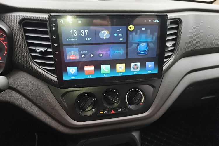 五菱汽车 五菱宏光V 2022款 1.5L劲取版电动助力LAR局部细节16