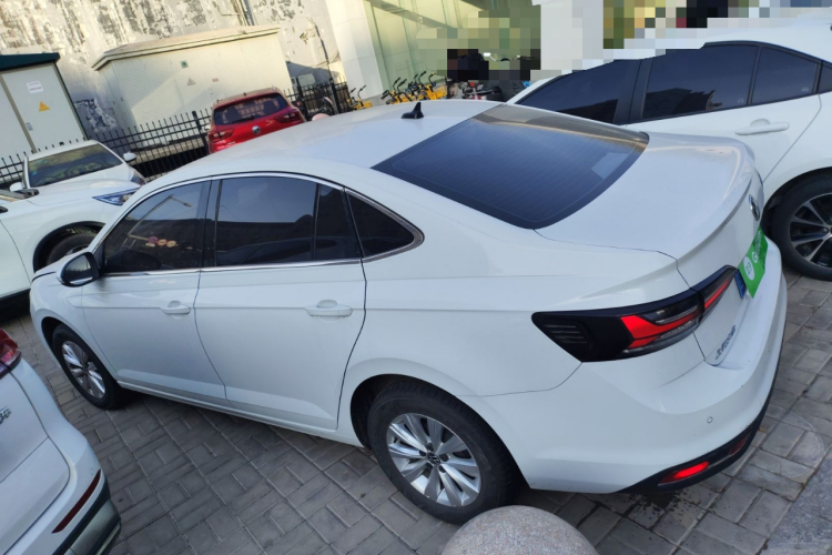 大众 朗逸 2023款 新锐 1.5L 自动新逸版车身外观4