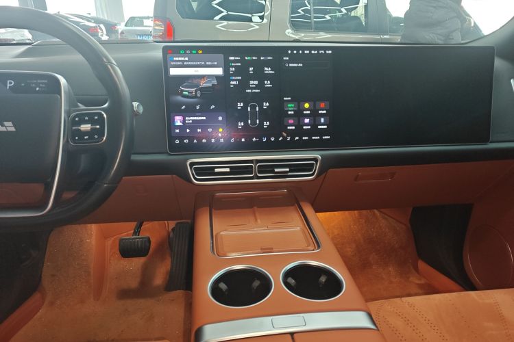理想汽车 理想L9 2022款 Max中控内饰16