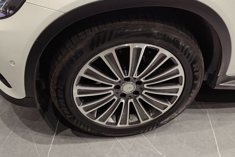 奔驰GLC 2017款 GLC 200 4MATIC车身外观6007