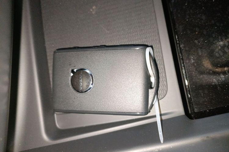 沃尔沃XC60 2026款 B5 四驱智逸豪华版中控内饰11