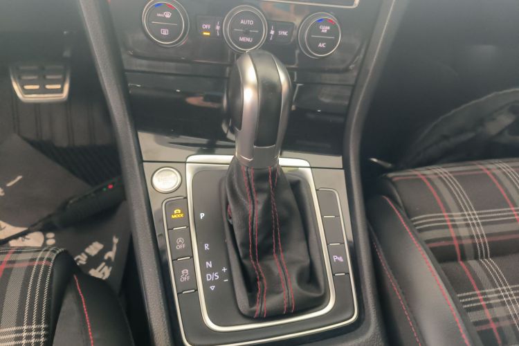 大众 高尔夫GTI 2019款 2.0TSI GTI 国V局部细节18