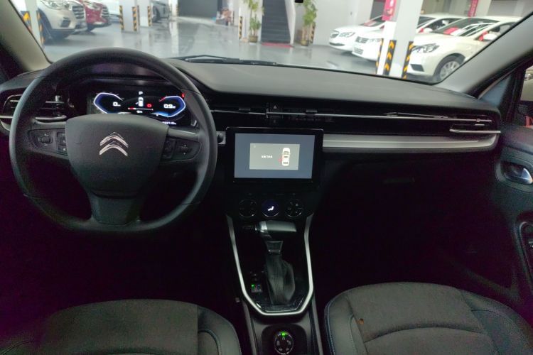 雪铁龙C3-XR 2021款 190THP DCT致尚版中控内饰12