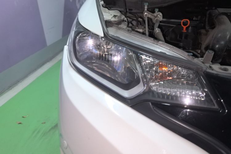 本田 飞度 2016款 1.5L LXS CVT舒适天窗版车身外观8