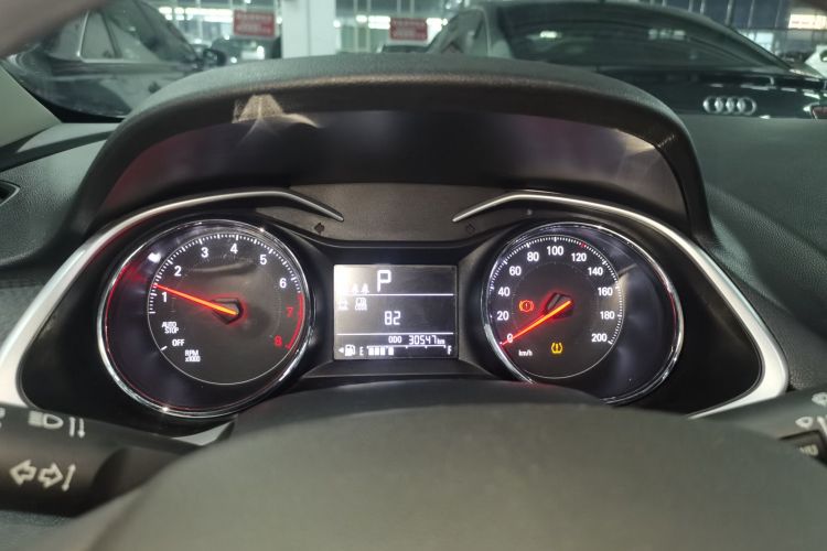 雪佛兰 科沃兹 2020款 325T 自动欣悦版中控内饰14