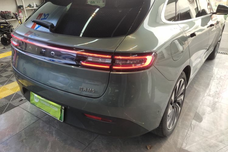 鸿蒙智行 问界M5 2022款 增程四驱旗舰版车身外观6006