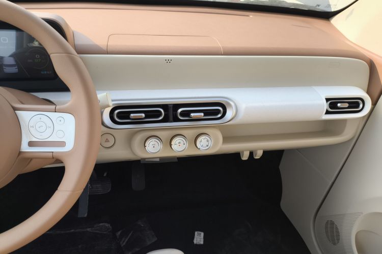 五菱汽车 宏光MINIEV 2024款 第三代 215km 青春版中控内饰16