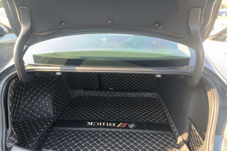 别克 君威 2020款 552T 豪华型机舱底盘23