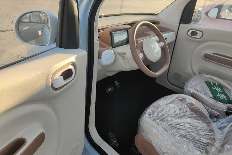 奔腾小马 2026款 222km 萌趣马 Plus中控内饰20