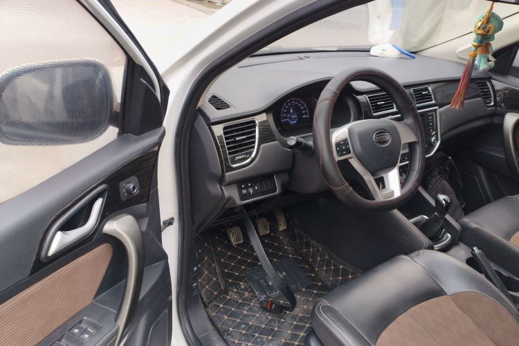 比速汽车 比速M3 2017款 1.5L 豪华型中控内饰7003