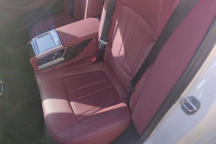 宝马5系 2020款 530Li 尊享型 M运动套装中控内饰7004