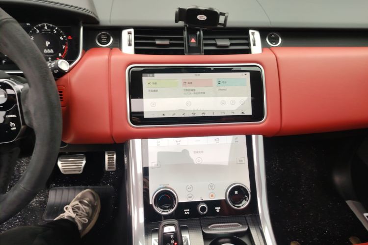 路虎 揽胜运动版 2020款 3.0 L6 HSE DYNAMIC中控内饰16