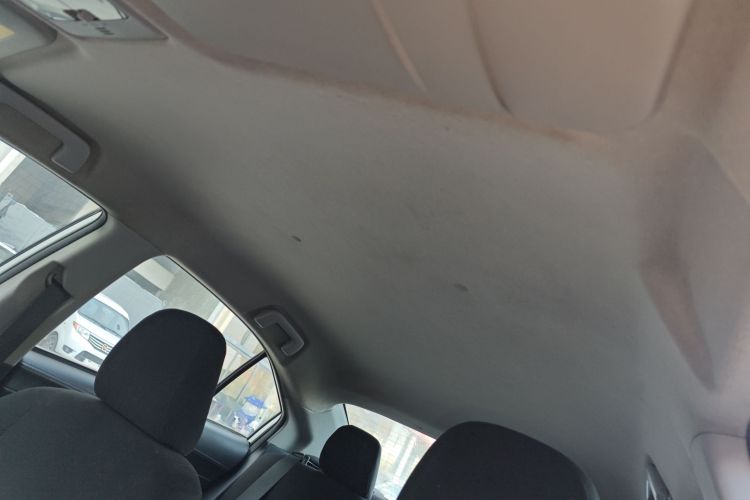 丰田 威驰 2014款 1.3L 手动超值版中控内饰22