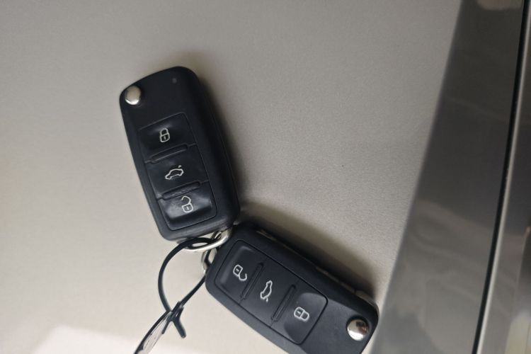 大众 朗逸 2017款 1.6L 自动舒适版中控内饰11