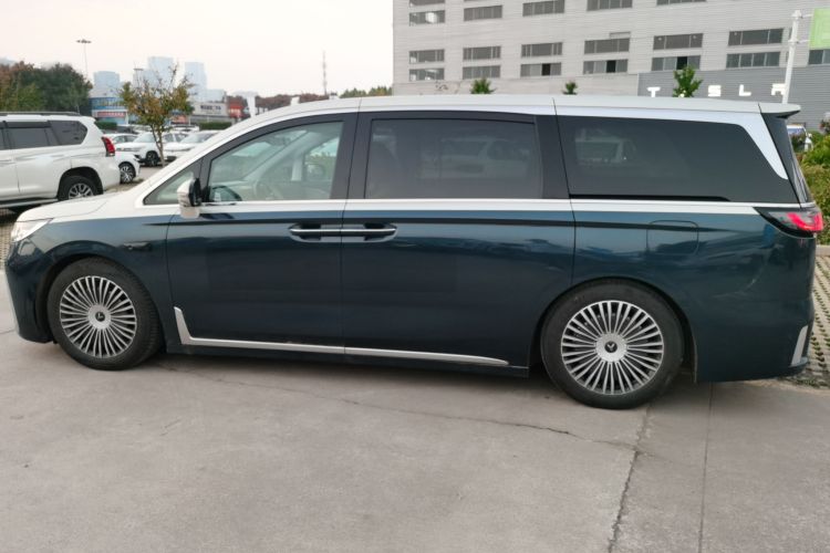 岚图汽车 岚图梦想家 2025款 PHEV 四驱旗舰乾崑版车身外观6003