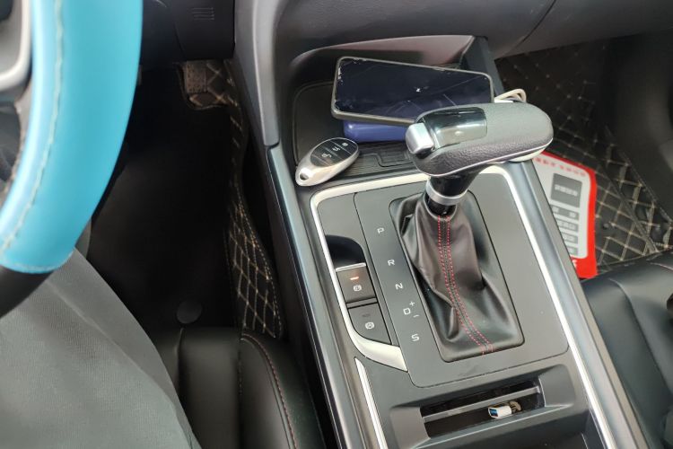 奔腾T55 2023款 1.5T 自动飞跃款中控内饰18