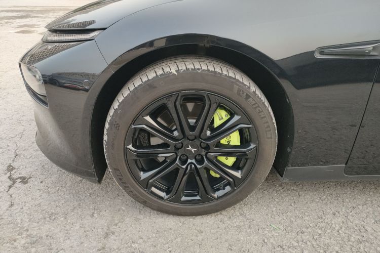 小鹏P7 2022款 562E性能版车身外观6007